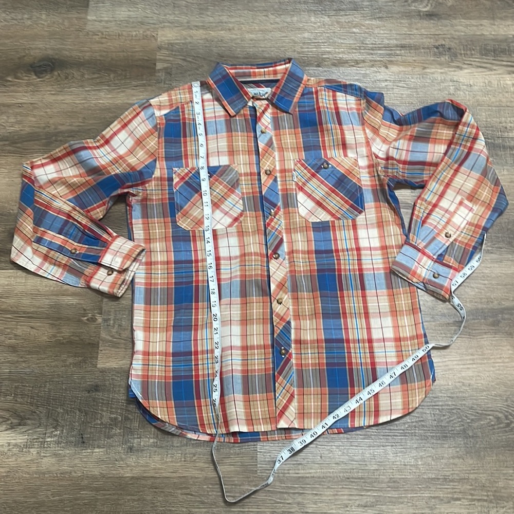 Levi’s Size Small Plaid Button Down - image 4